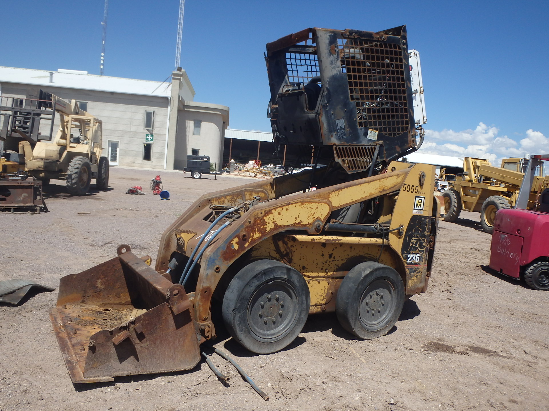 ./imagenes/INVOICE/2019/10836/CATERPILLAR 236 (56).JPG